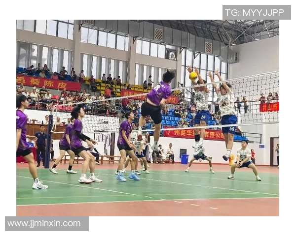 中国男排迎战台山排球力争胜利展现团队精神与竞技风采